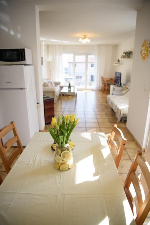 Villa Claudia Lemon Appartment Premantura Eksteriør billede